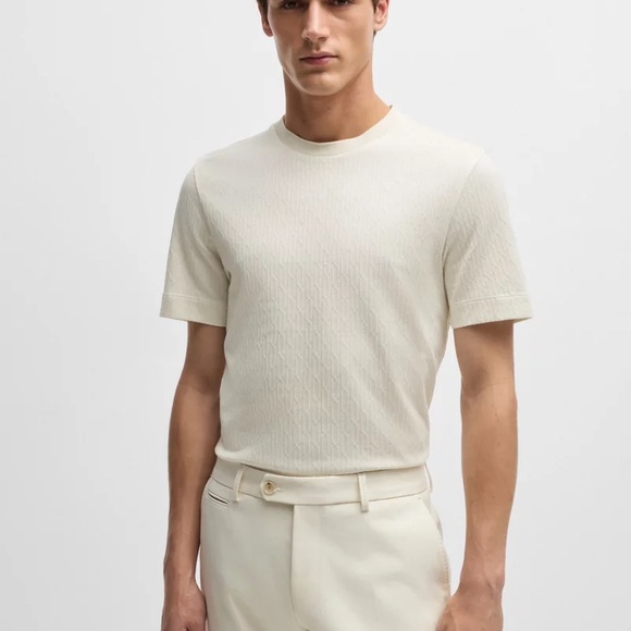Boss Other - HUGO BOSS COTTON-SILK T-SHIRT WITH A SIGNATURE QUILTED EFFECT Size MEDIUM